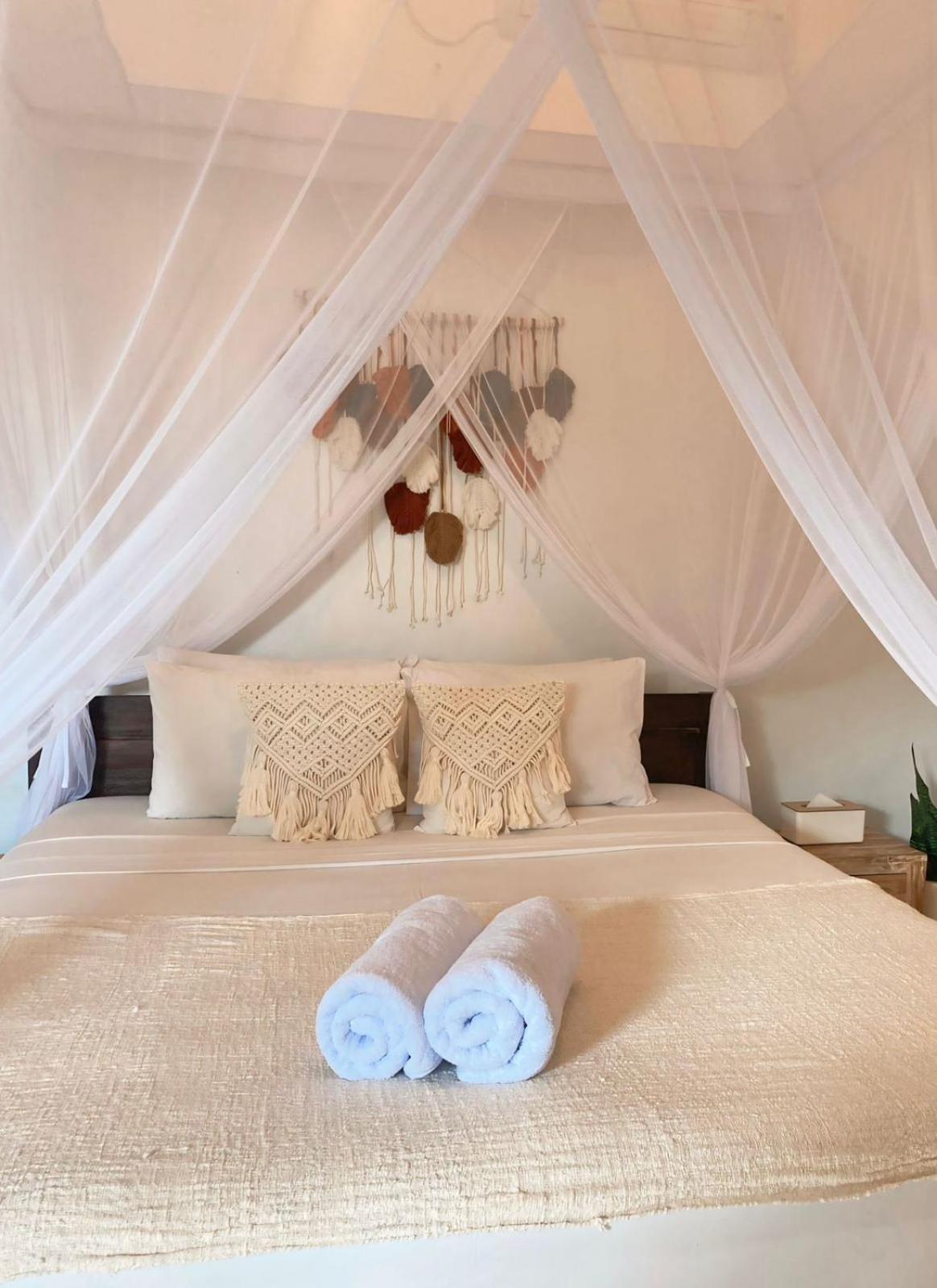 Kubu Mini Guest House Canggu Extérieur photo